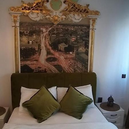 Domum - Old Town - Smardan Apartment Bukares Bagian luar foto